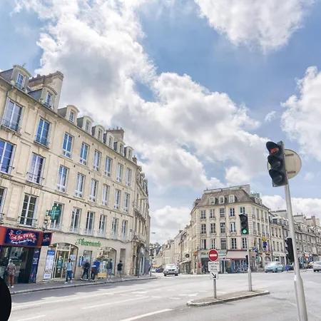 Avec Vue Sur Le Chateau Apartment