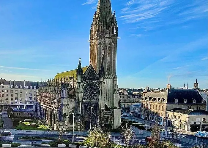 Avec Vue Sur Le Château Appartement Caen